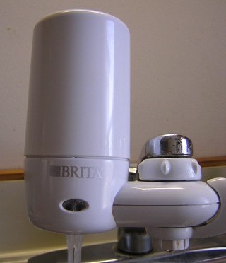 A carbon water filter at home
